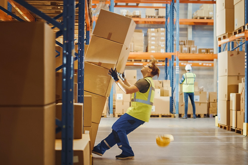Types of Injuries and Illnesses That Can Affect a Warehouse Worker