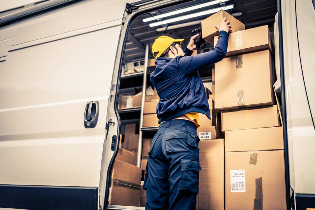 For package delivery drivers in Nevada, the job doesn’t stop once the vehicle is parked. Loading and unloading packages is a physically demanding part of the workday and one of the most common times injuries occur. From heavy lifting and awkward movements to rushed schedules and uneven surfaces, these tasks place delivery workers at high risk for serious injuries.